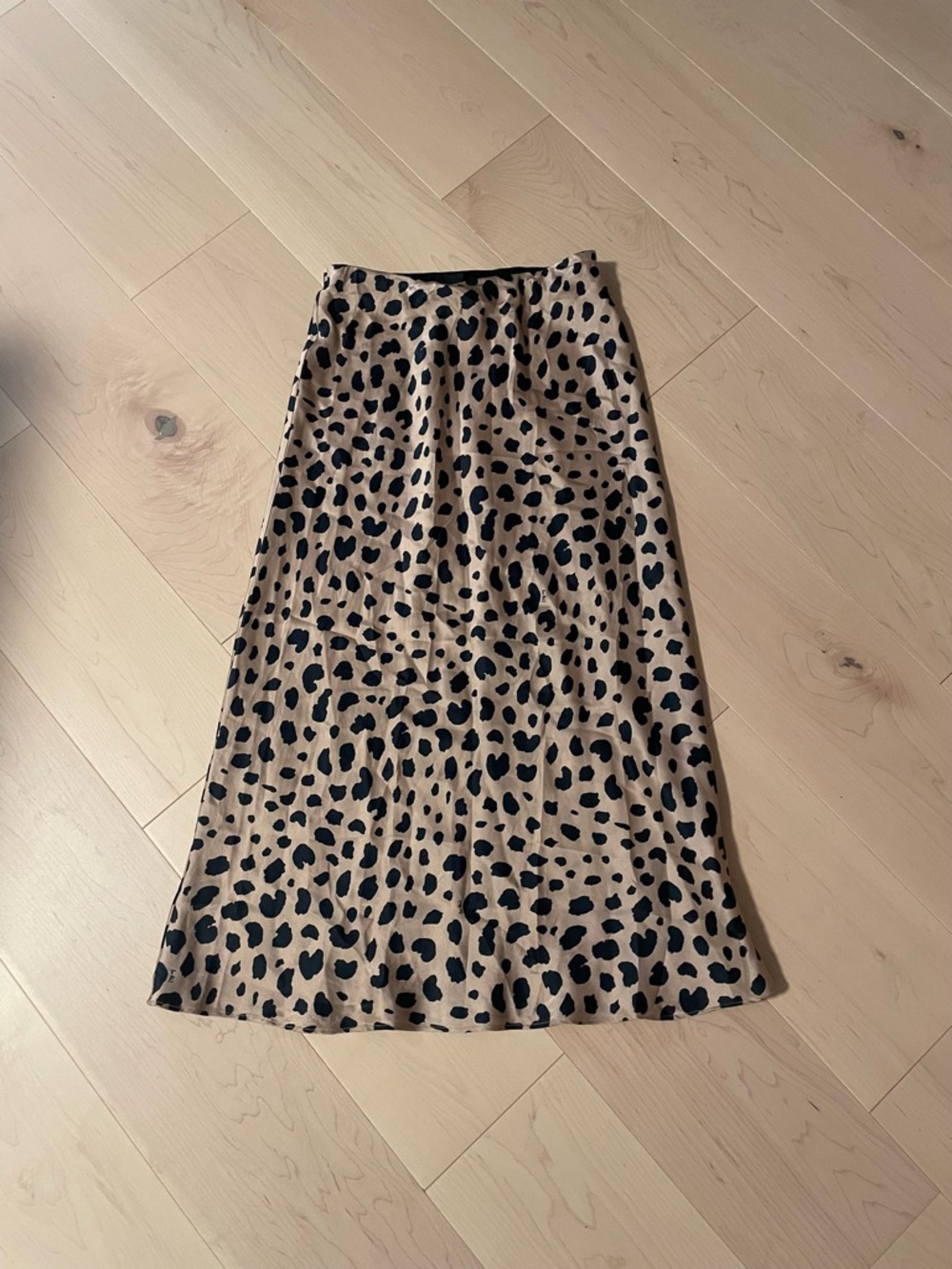 Realisation Leopard -Spot Midi Skirt - Tan & Black - Picture 2 of 3